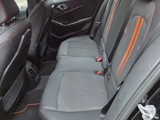 BMW-118i-1.5 12V GASOLINA SPORT GP STEPTRONIC BMW-118i-2022