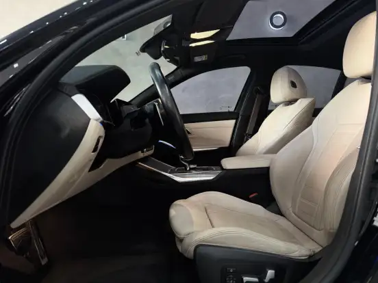 BMW-320i-2022