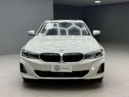 BMW-320i-2024