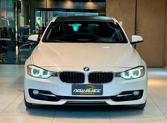 BMW-320i-2013