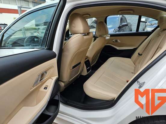 BMW-320i-2.0 16V TURBO GASOLINA SPORT AUTOMÁTICO BMW-320i-2020