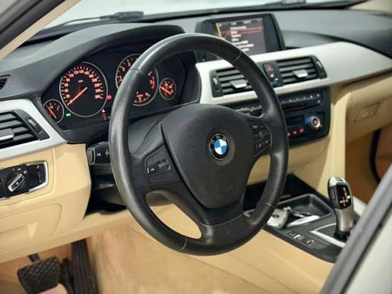 BMW-320i-2.0 GP 16V TURBO ACTIVE FLEX 4P AUTOMÁTICO BMW-320i-2014