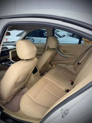 BMW-320i-2014