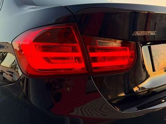 BMW-320i-2.0 SPORT 16V TURBO ACTIVE FLEX 4P AUTOMÁTICO BMW-320i-2015