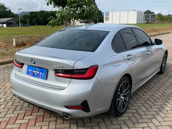 BMW-330i-2.0 16V TURBO GASOLINA SPORT AUTOMÁTICO BMW-330i-2019