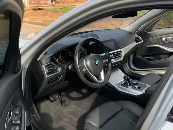 BMW-330i-2.0 16V TURBO GASOLINA SPORT AUTOMÁTICO BMW-330i-2019
