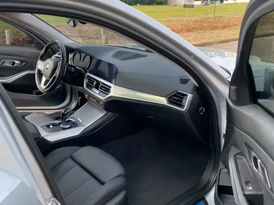 BMW-330i-2.0 16V TURBO GASOLINA SPORT AUTOMÁTICO BMW-330i-2019