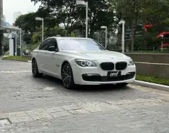 BMW 750i 4.4 M SPORT SEDAN V8 32V GASOLINA 4P AUTOMÁTICO BMW 750i 4.4 M SPORT SEDAN V8 32V GASOLINA 4P AUTOMÁTICO
