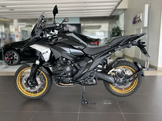 BMW R 1300 GS TRIPLE BLACK BMW R 1300 GS TRIPLE BLACK