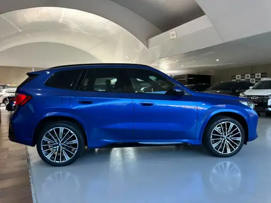 BMW-X1-2023
