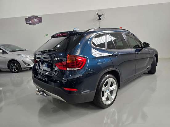 BMW-X1-2015