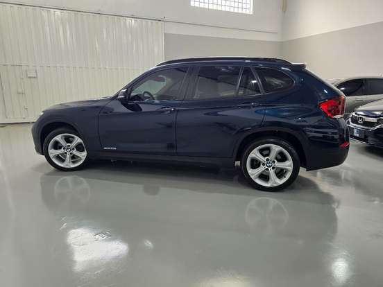 BMW-X1-2.0 16V TURBO ACTIVEFLEX SDRIVE20I 4P AUTOMÁTICO BMW-X1-2015