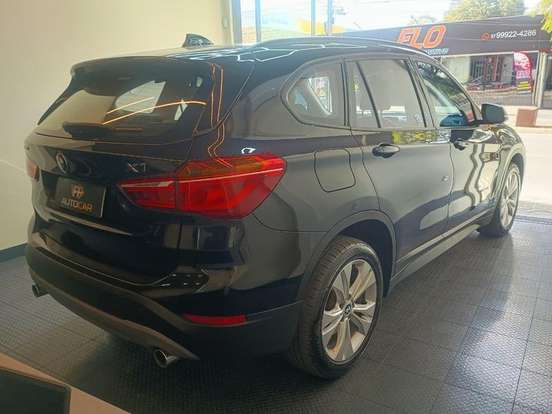 BMW-X1-2.0 16V TURBO ACTIVEFLEX SDRIVE20I X-LINE 4P AUTOMÁTICO BMW-X1-2017
