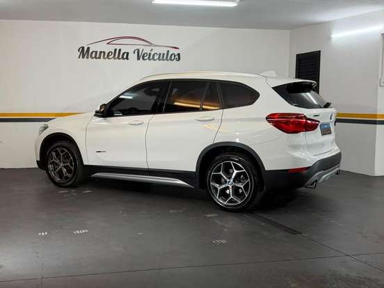 BMW-X1-2.0 16V TURBO ACTIVEFLEX SDRIVE20I X-LINE 4P AUTOMÁTICO BMW-X1-2017