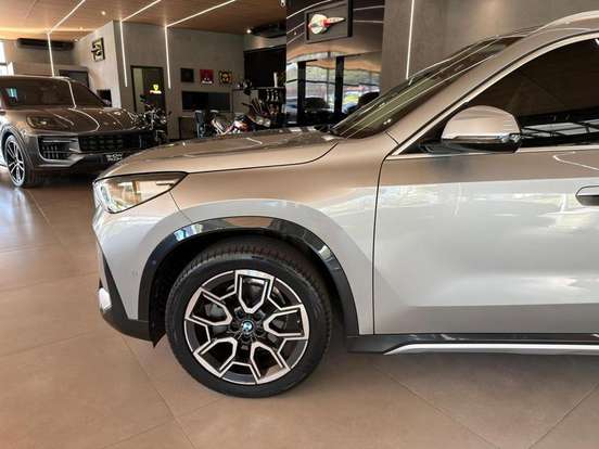BMW-X1-2022