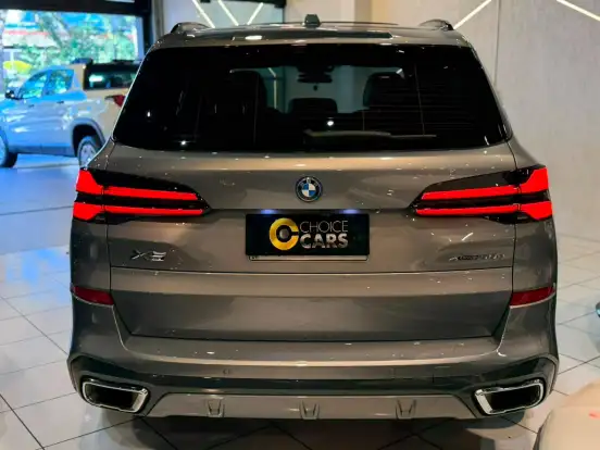 BMW-X5-3.0 I6 TURBO HÍBRIDO XDRIVE50E M SPORT AUTOMÁTICO BMW-X5-2023