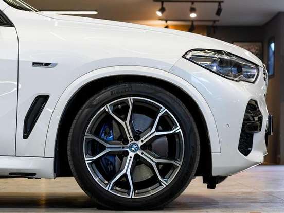 BMW-X5-3.0 I6 TURBO HÍBRIDO XDRIVE45E M SPORT AUTOMÁTICO BMW-X5-2022