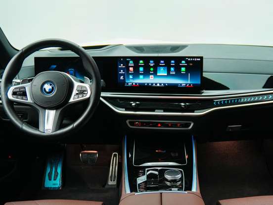BMW-X5-3.0 I6 TURBO HÍBRIDO XDRIVE50E X-LINE AUTOMÁTICO BMW-X5-2024
