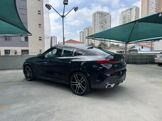 BMW-X6-2023