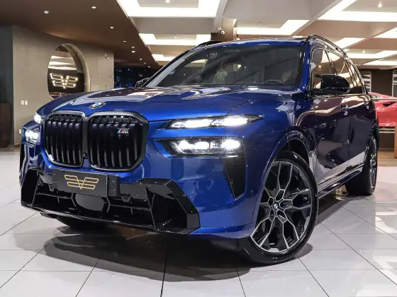 BMW X7 4.4 V8 GASOLINA M60i STEPTRONIC BMW X7 4.4 V8 GASOLINA M60i STEPTRONIC