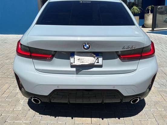BMW-320i-2.0 16V TURBO FLEX M SPORT AUTOMÁTICO BMW-320i-2023