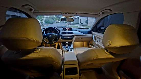 BMW-320i-2013