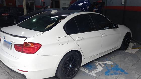 BMW 320i 2.0 GT SPORT 16V TURBO GASOLINA 4P AUTOMÁTICO