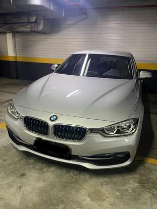 BMW-320i-2017