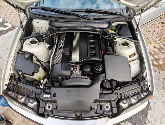 BMW-320i-2.2 24V GASOLINA 4P AUTOMÁTICO BMW-320i-2001
