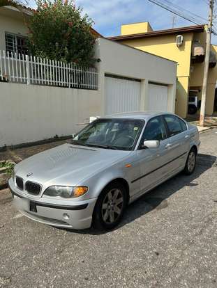 BMW-320i-2004