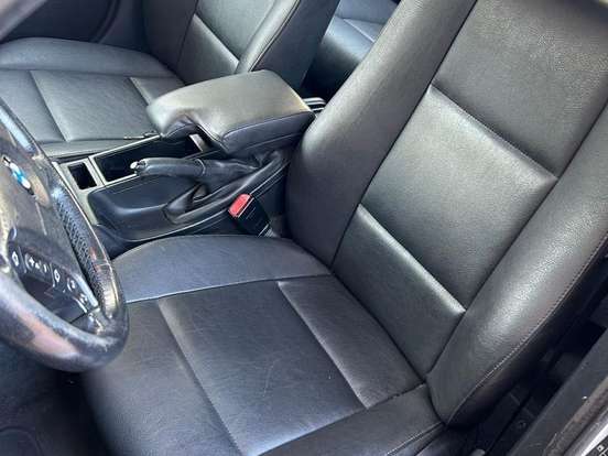 BMW-320i-3.2 24V GASOLINA 4P AUTOMÁTICO BMW-320i-2004