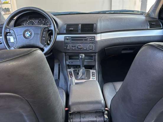 BMW-320i-3.2 24V GASOLINA 4P AUTOMÁTICO BMW-320i-2004