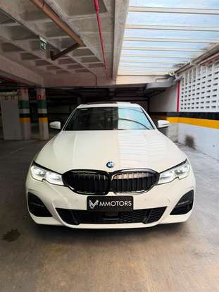 BMW-330e-2020
