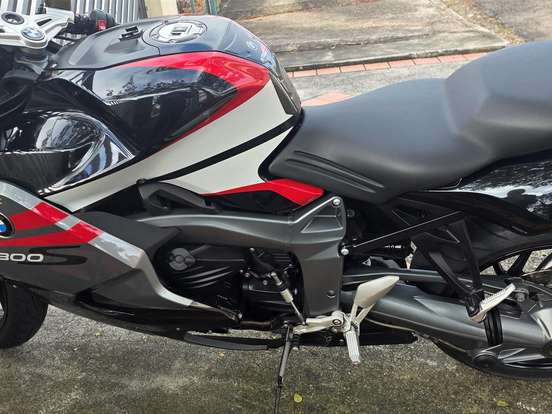 BMW-K 1300 S BMW-K 1300 S-2009