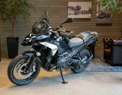 BMW R 1300 GS TRIPLE BLACK BMW R 1300 GS TRIPLE BLACK