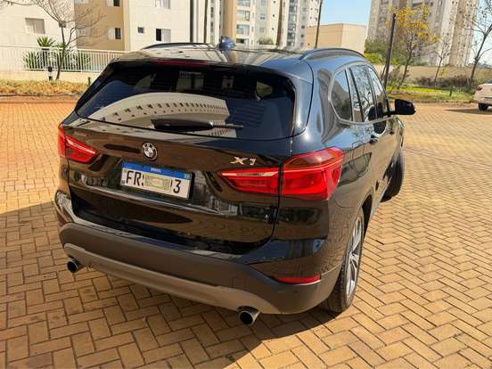 BMW-X1-2.0 16V TURBO ACTIVEFLEX SDRIVE20I X-LINE 4P AUTOMÁTICO BMW-X1-2018