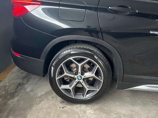 BMW-X1-2.0 16V TURBO ACTIVEFLEX SDRIVE20I X-LINE 4P AUTOMÁTICO BMW-X1-2018