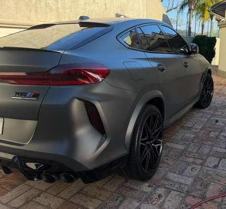 BMW-X6-2023