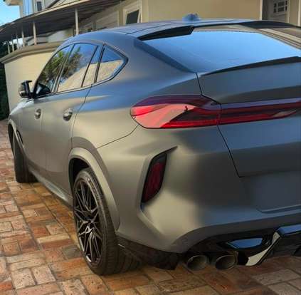 BMW-X6-2023