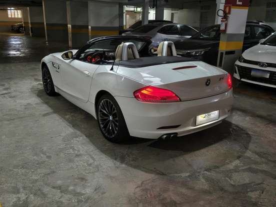 BMW-Z4-2.0 16V TURBO GASOLINA SDRIVE20I AUTOMÁTICO BMW-Z4-2013