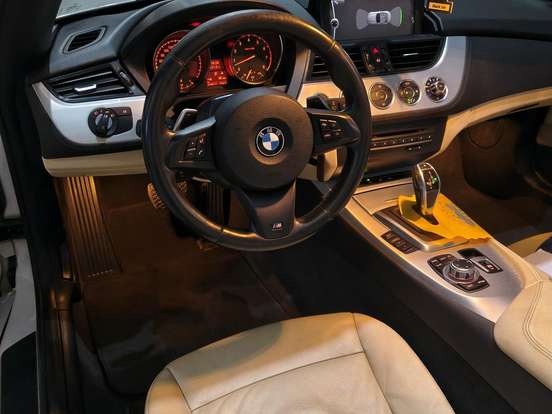 BMW-Z4-2.0 16V TURBO GASOLINA SDRIVE20I AUTOMÁTICO BMW-Z4-2013