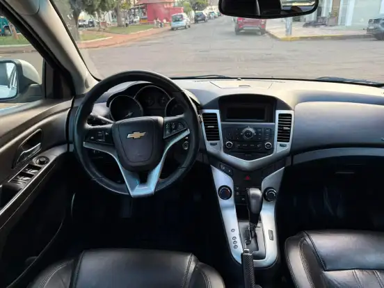 CHEVROLET-CRUZE-1.8 LT SPORT6 16V FLEX 4P AUTOMÁTICO CHEVROLET-CRUZE-2014