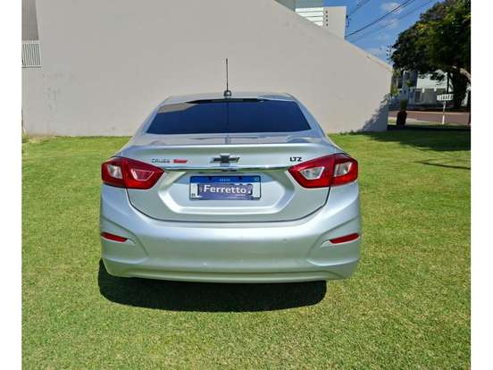 CHEVROLET-CRUZE-2018