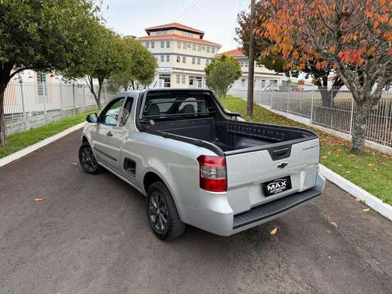CHEVROLET-MONTANA-2013