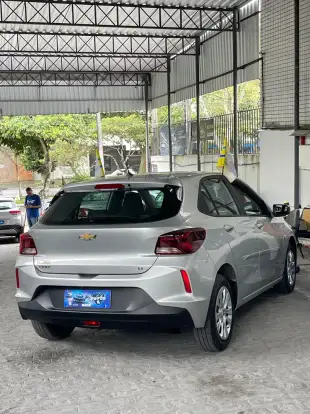 CHEVROLET-ONIX-2020
