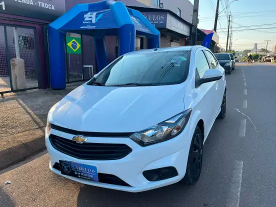 CHEVROLET-ONIX-2016