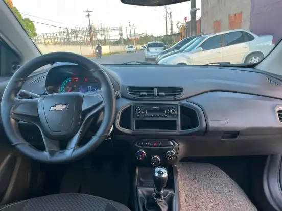 CHEVROLET-ONIX-2016