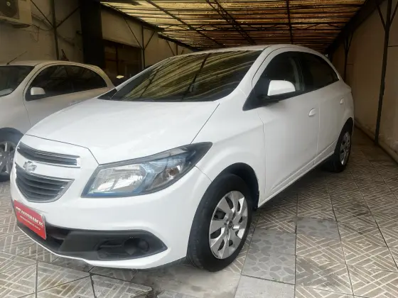 CHEVROLET ONIX 1.4 MPFI LT 8V FLEX 4P MANUAL CHEVROLET ONIX 1.4 MPFI LT 8V FLEX 4P MANUAL