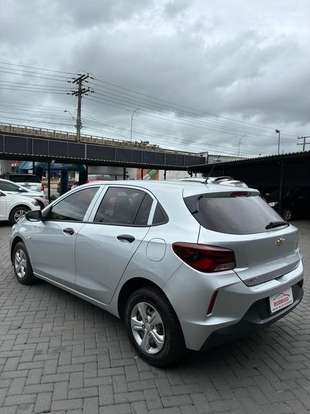 CHEVROLET-ONIX-2022