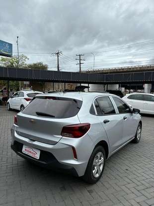 CHEVROLET-ONIX-2022